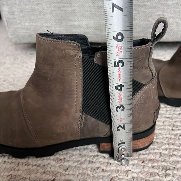 Sorel Women's Emelie Chelsea Bootie - Picture 4 of 12